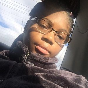 Meet your Posher, Jocelyn